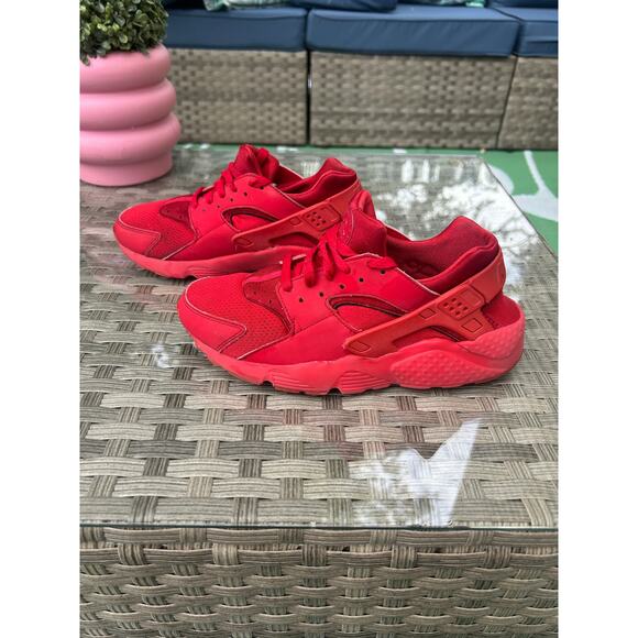 Nike Other - Nike Air Huarache Run Triple Red Sneakers Kids